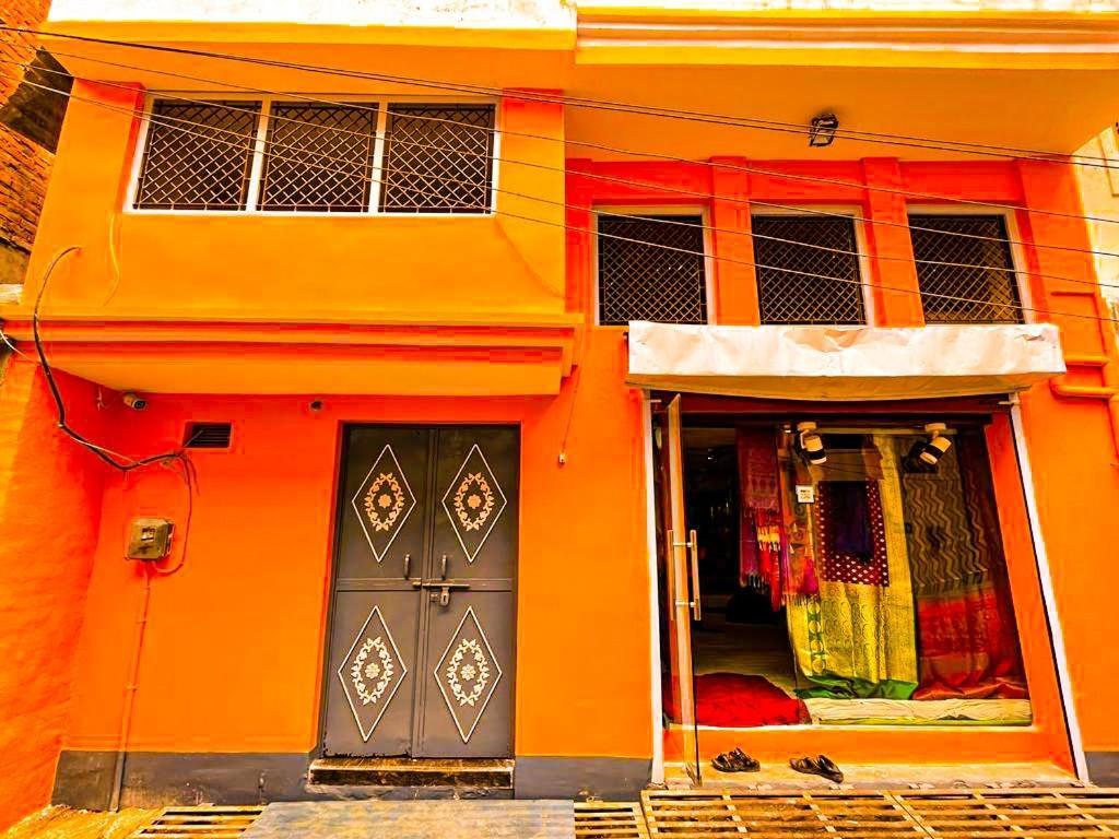 La Vaca India Varanasi Exterior foto